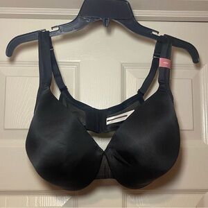 NWT Cacique Women’s Lightly Lined Full‎ Coverage Bra Size 40DD in Black